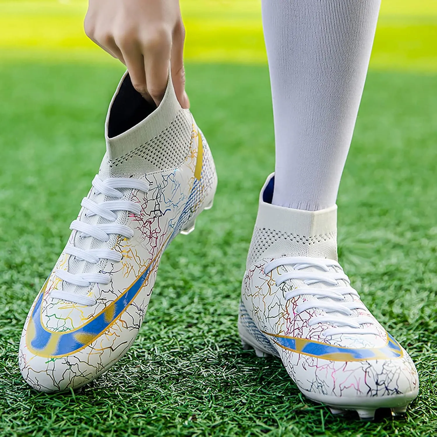 CERYTHRINA Mens Athletic Soccer Boots Kids High-Top Cleats Football Soccer Shoe Outdoor Professional Turf Non-Slip Competition Trainings Sneaker