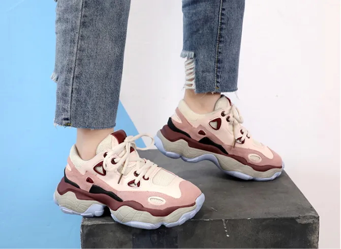 Women's Spring/Autumn Fashionable Casual Sneakers